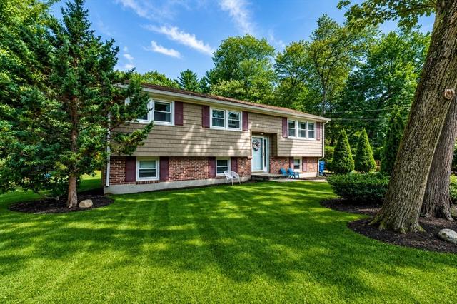 8 Governor Fuller Rd, Billerica, MA 01821