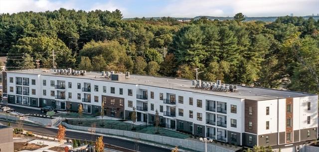 203 Lowell St #218, Wilmington, MA 01887