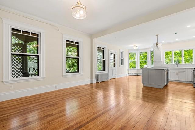 18 Loring Ave #1, Salem, MA 01970
