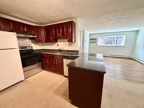 15 Staples Ave #18, Everett, MA 02149 photo 1