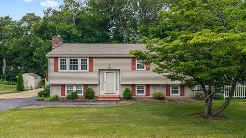 28 Ladyslipper Dr, Shrewsbury, MA 01545