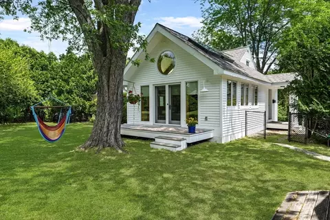 183 Park St, Easthampton, MA 01027 photo 6