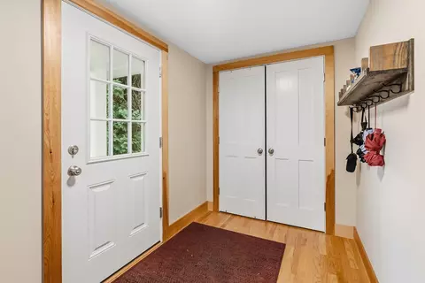 183 Park St, Easthampton, MA 01027 photo 15