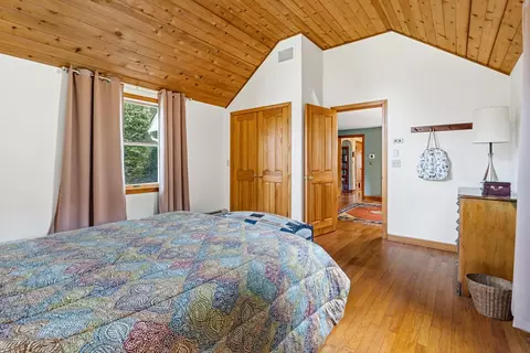 183 Park St, Easthampton, MA 01027 photo 34