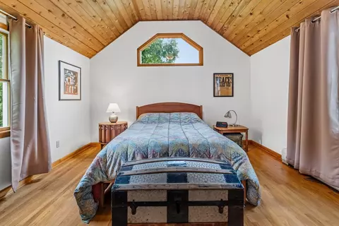 183 Park St, Easthampton, MA 01027 photo 33
