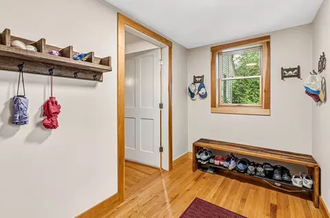 183 Park St, Easthampton, MA 01027 photo 14