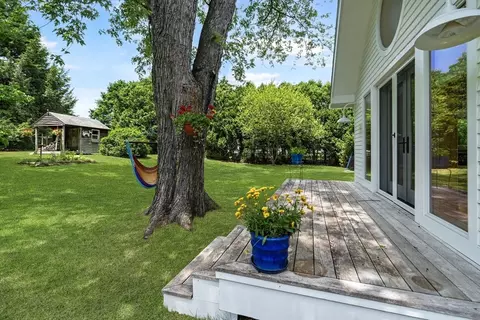 183 Park St, Easthampton, MA 01027 photo 7