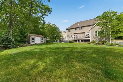 Exterior - 23 Oak Ledge Cir, Rowley, MA 01969 photo 6 of 7