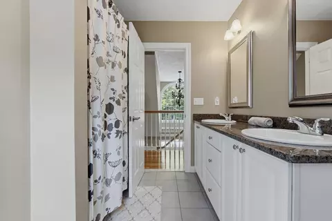 Bath - 23 Oak Ledge Cir, Rowley, MA 01969 photo 5 of 6