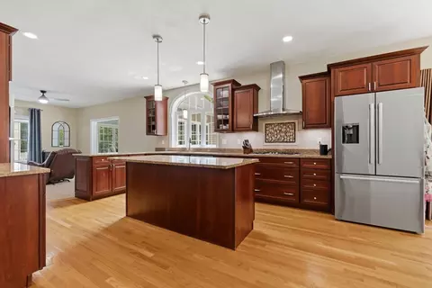 Kitchen - 23 Oak Ledge Cir, Rowley, MA 01969 photo 3 of 3