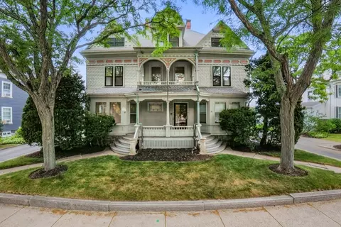 16 Loring Ave #3, Salem, MA 01970