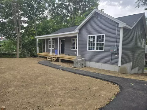 120 High St, Gilbertville, MA 01031
