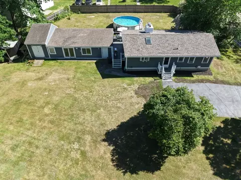 86 Meadowbrook Rd, Chelmsford, MA 01863