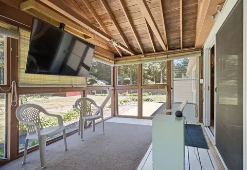 Exterior - 179 Sheaffer Rd, Centerville, MA 02632 photo 8 of 9