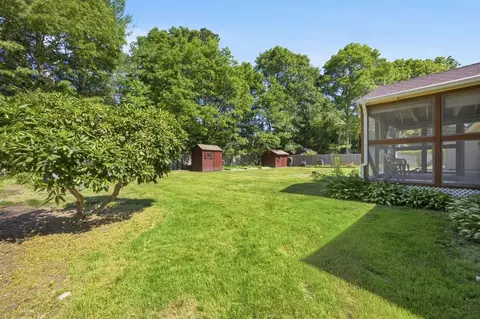 Exterior - 179 Sheaffer Rd, Centerville, MA 02632 photo 5 of 9