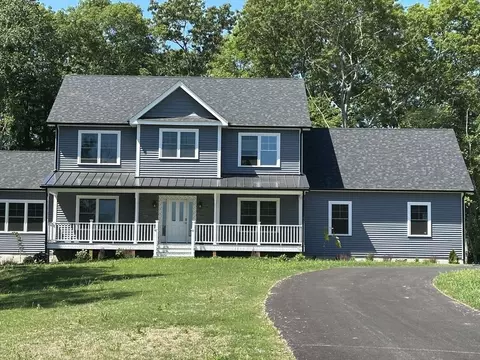 16 Ledge Hill Ln, Rehoboth, MA 02769