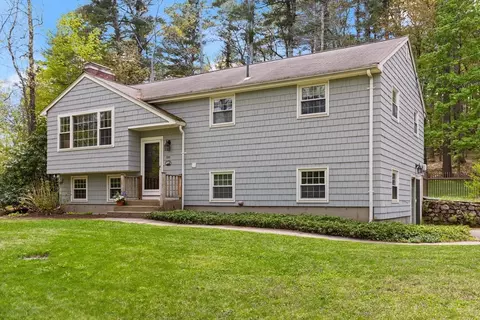 395 North Rd, Sudbury, MA 01776