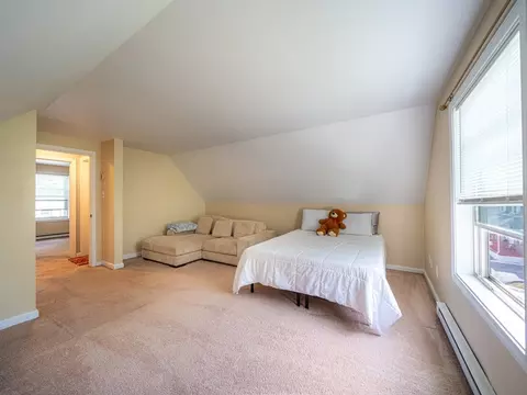 Bedroom - 2 Amesbury St, Worcester, MA 01605 photo 1 of 15