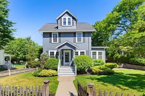 43 Trenton St, Melrose, MA 02176