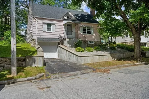 27 Lavallee Ter, Worcester, MA 01603
