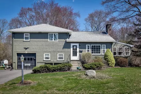 54 Shaw Farm Rd, Holliston, MA 01746