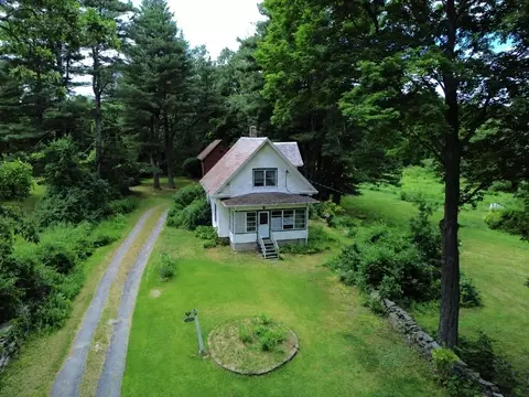 Exterior - 30 Whittemore Rd, Sturbridge, MA 01566 photo 1 of 4