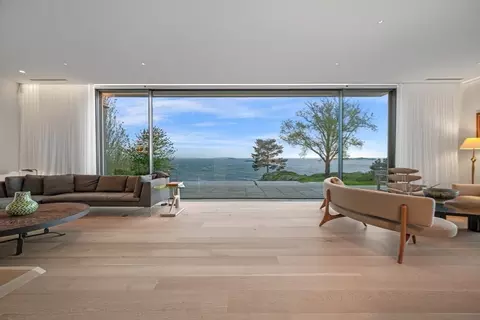 20 Crowninshield Rd, Marblehead, MA 01945 photo 12