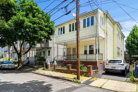63 Prichard Ave, Somerville, MA 02144