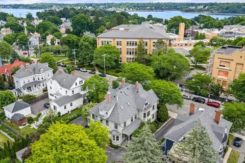 18 Loring Ave #3, Salem, MA 01970