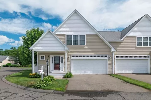 13 Midfield Dr #13, Rockland, MA 02370