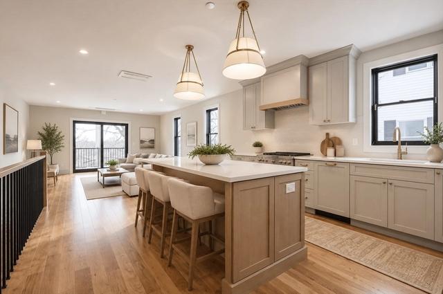 68 Rowe St #U1, Roslindale, MA 02131