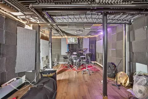 524 Eastern Ave, Lynn, MA 01902 photo 33