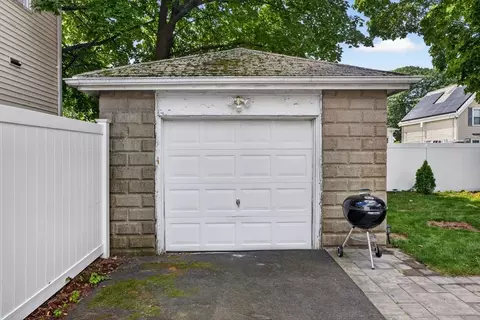 524 Eastern Ave, Lynn, MA 01902 photo 5