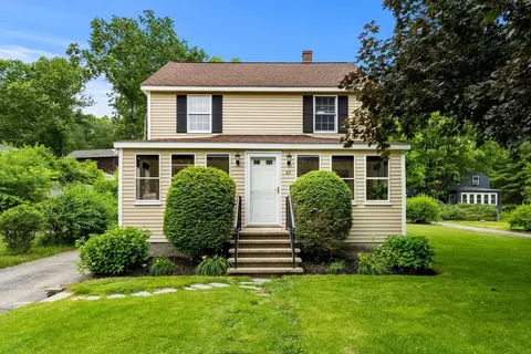 45 County Rd, Andover, MA 01810