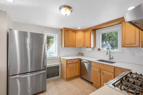 24 Pinevale Ave, Reading, MA 01867 photo 13