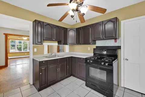 60 Forest St, Chicopee, MA 01013 photo 22
