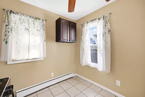 60 Forest St, Chicopee, MA 01013 photo 20
