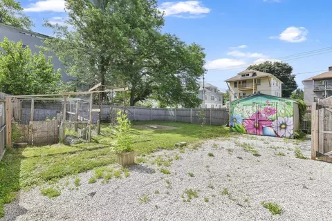 60 Forest St, Chicopee, MA 01013 photo 6