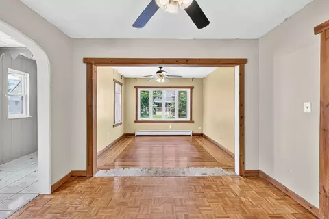 60 Forest St, Chicopee, MA 01013 photo 15