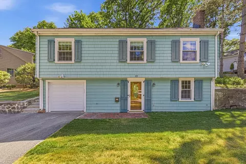 17 Echo St, Melrose, MA 02176