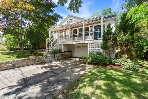 91 Henderson St, Needham, MA 02492 photo 2