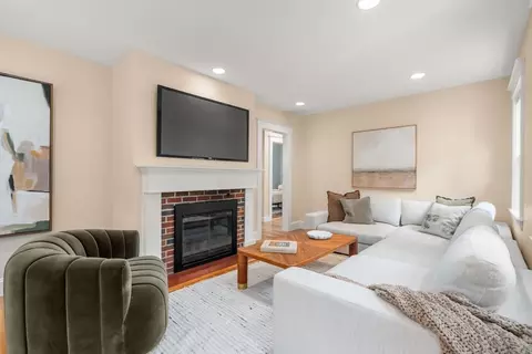 91 Henderson St, Needham, MA 02492 photo 7