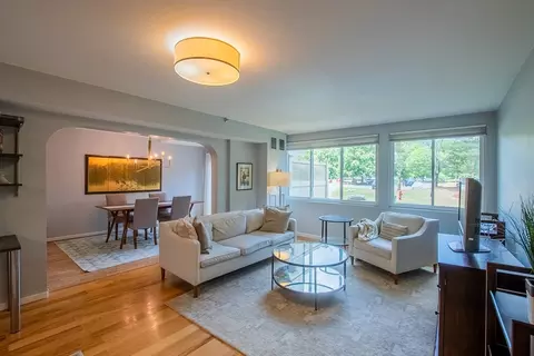250 Hammond Pond Pkwy #102N, Chestnut Hill, MA 02467