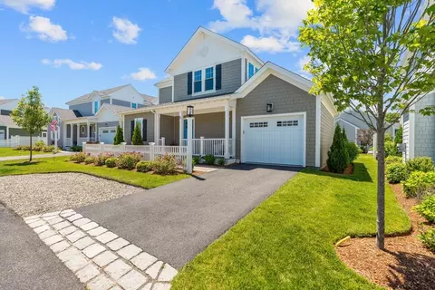 Exterior - 77 Cobblestone Cir, Mashpee, MA 02649 photo 1 of 9
