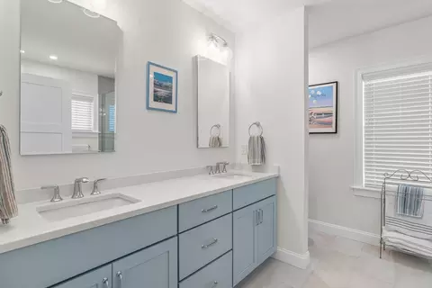 Bath - 77 Cobblestone Cir, Mashpee, MA 02649 photo 1 of 2