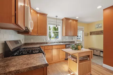 Kitchen - 22 Merrill Rd, Worcester, MA 01606 photo 4 of 5