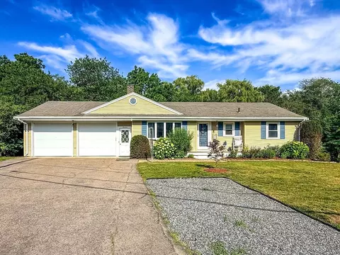 19 Hawthorne Rd, Ashland, MA 01721