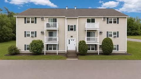 1617 Braley Rd #82, New Bedford, MA 02745