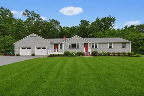165 Harvard Ln, Wrentham, MA 02093