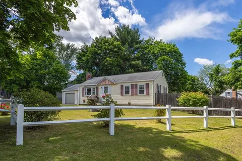 2161 Central St, Stoughton, MA 02072